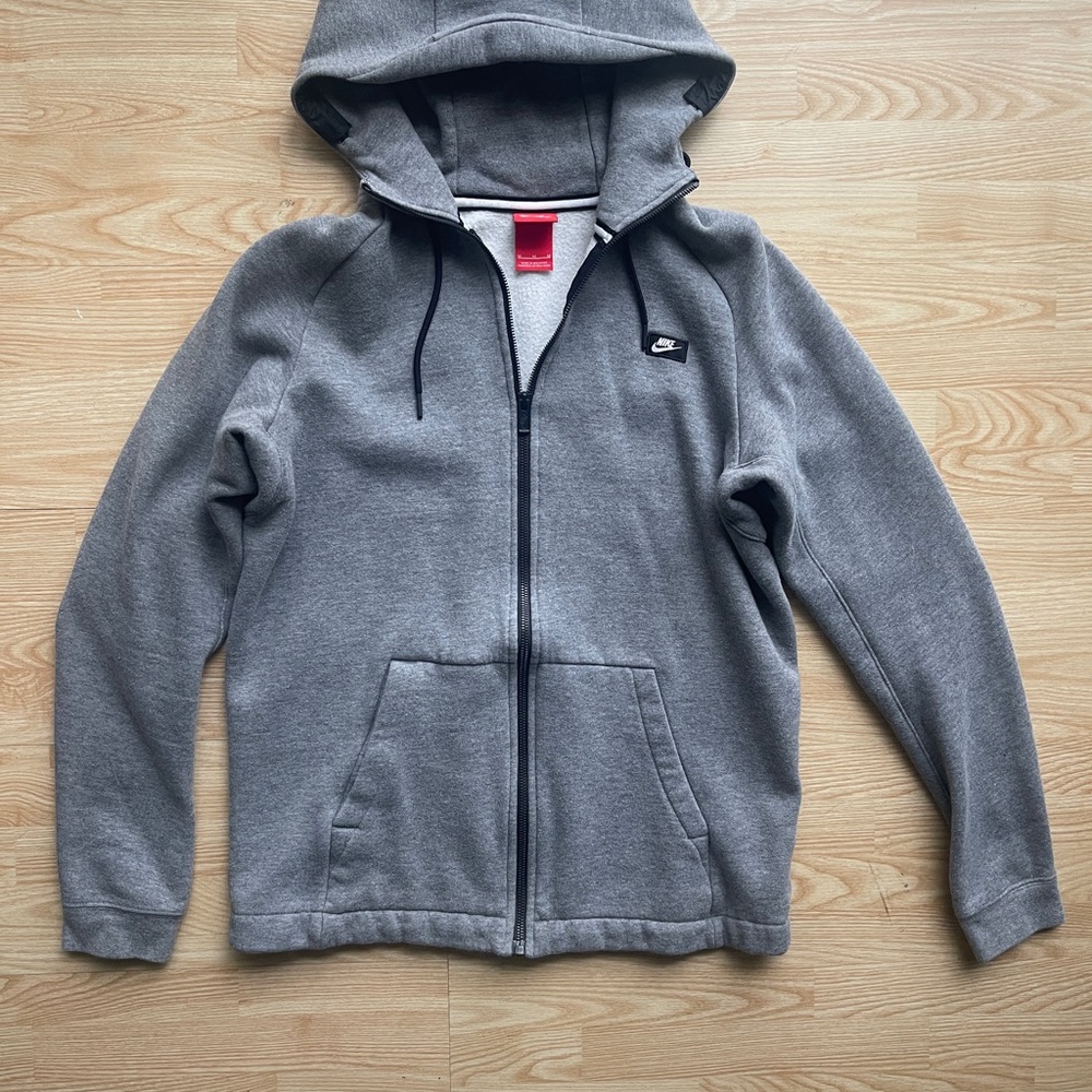 Nike Gray Fleece-Lined Zip-Up Hoodie, size M